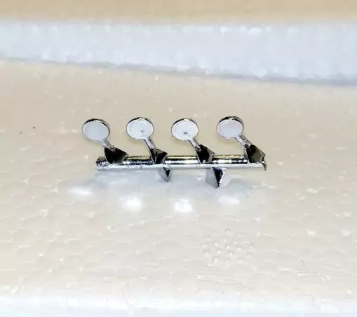 Phares X4 en White Metal Chrome - Ech. 1:43 - ø3.50mm