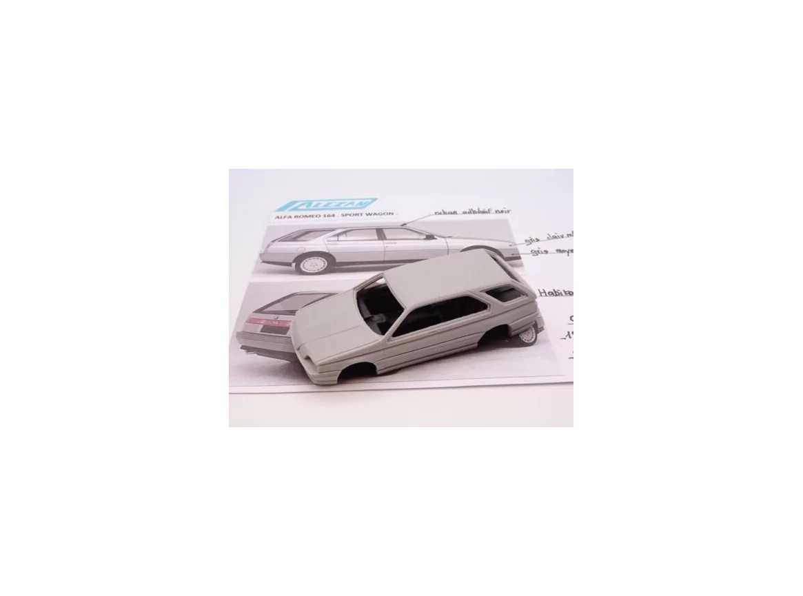 Marketplace : ALEZAN MODELS KIT 1/43 ALFA ROMEO 164 SPORT WAGON - ALEZAN  - 1:43
