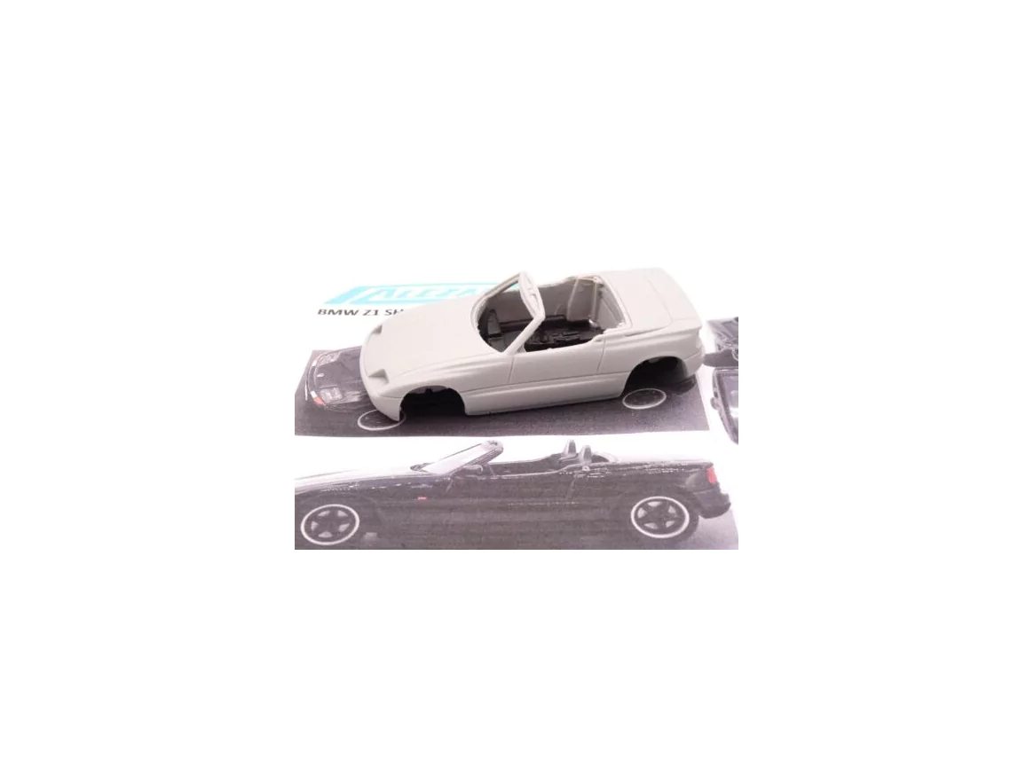 Marketplace : ALEZAN MODELS KIT 1/43 BMW SCHNITZER 1990 - ALEZAN  - 1:43