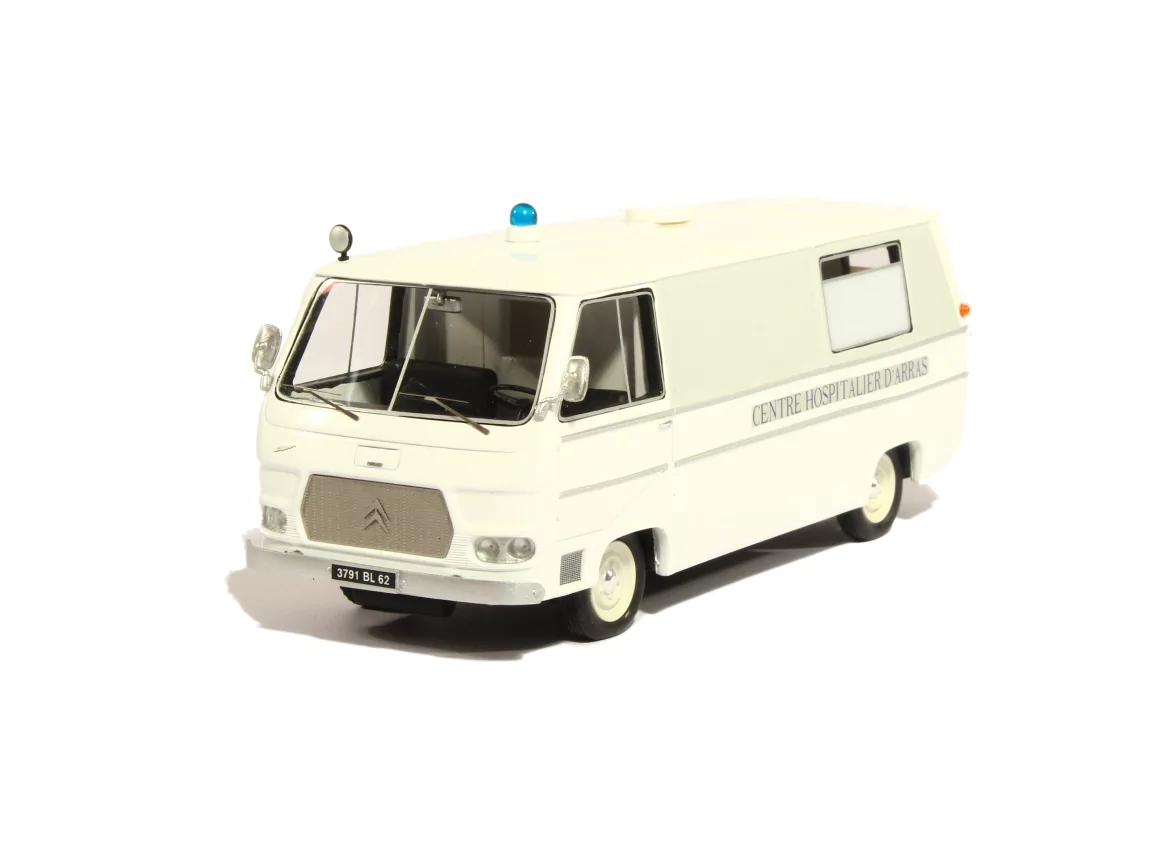 Marketplace : Citroën Currus CH14 Ambulance 1967 - PERFEX - 1:43 |P...
