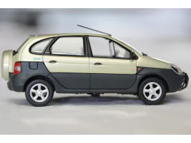 Marketplace : RENAULT Scénic 4X4 "Aigle" - UNIVERSAL HOBBIES - 1:43