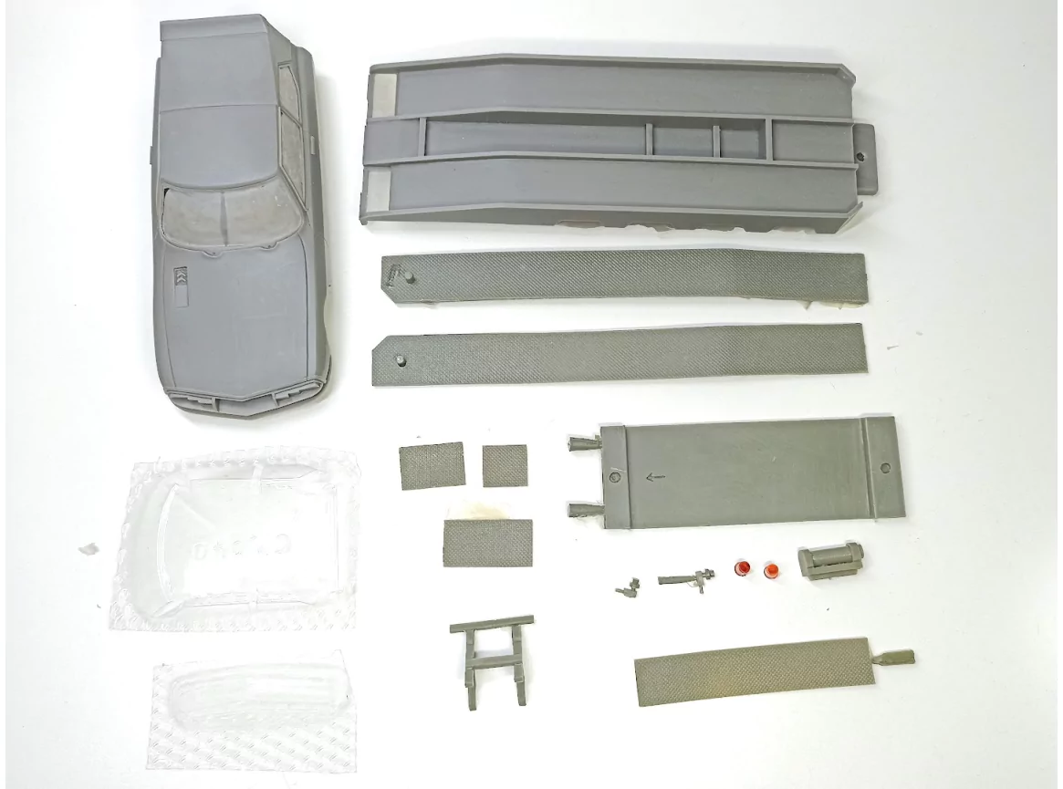 Incomplet : Kit CITROËN SM Tissier Porte Auto - Résine - 1:43 |Pièc...