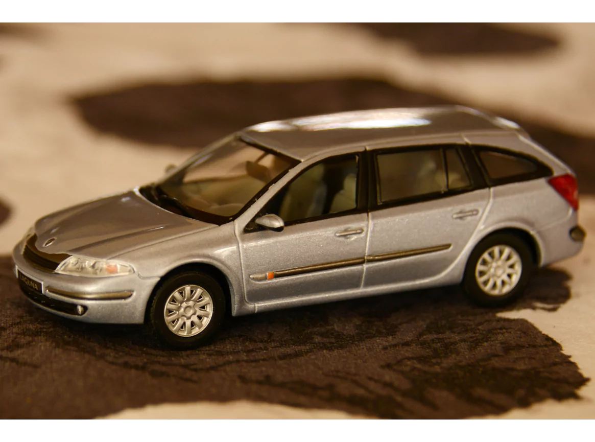 Marketplace : RENAULT Laguna II Estate Privilège - UNIVERSAL HOBBIE...