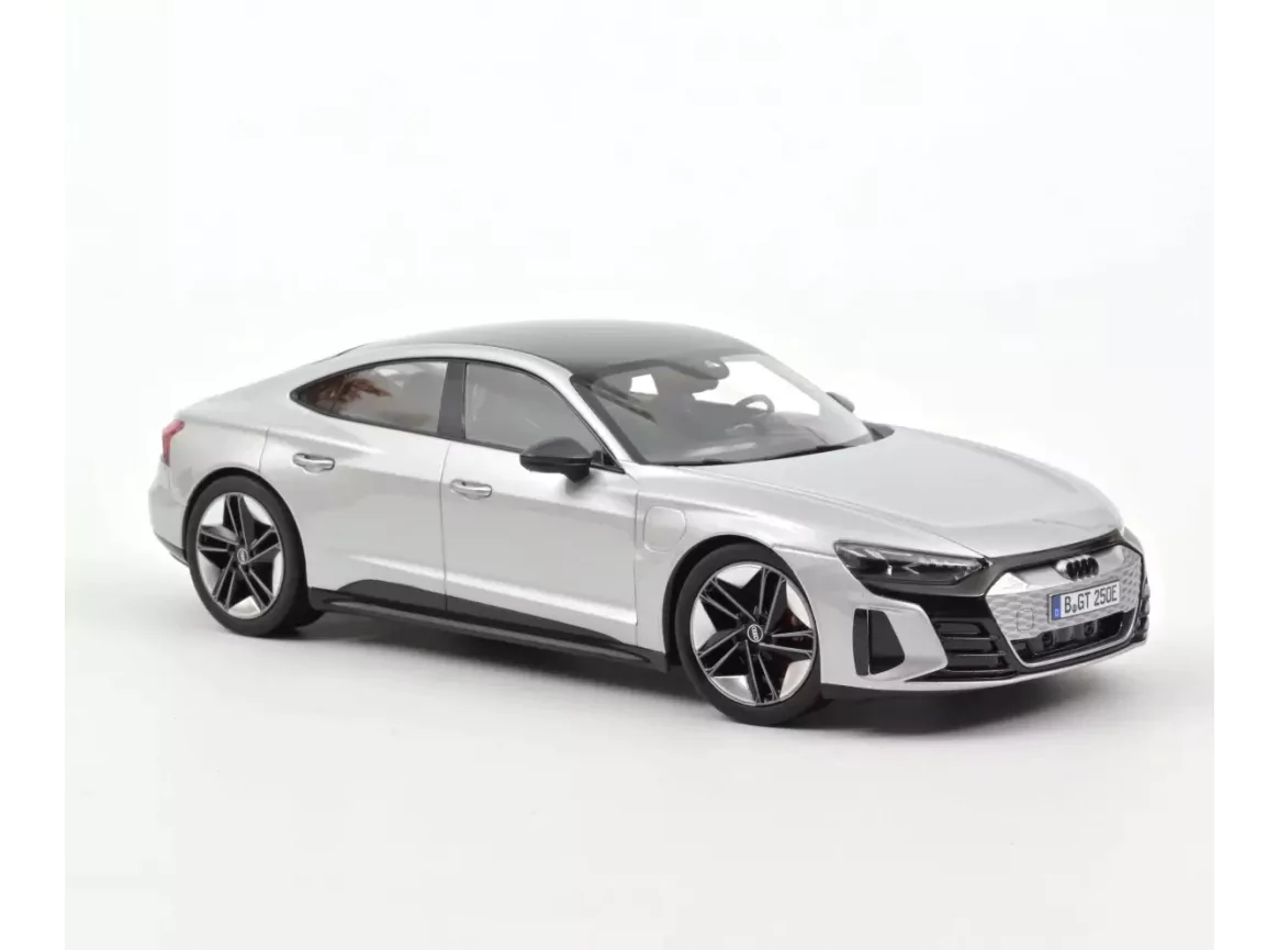 Marketplace - Audi RS e-tron GT 2021 Argent - Norev - 1:18
