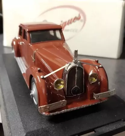 Voisin C28 Cimier 1935 brun |Pièces et kits pour voitures miniatures