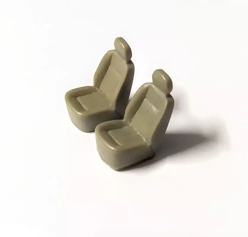 2 Sièges en résine - H. 20 x L 12 mm - 1:43