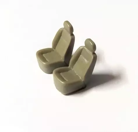 2 Sièges en résine - H. 20 x L 12 mm - 1:43
