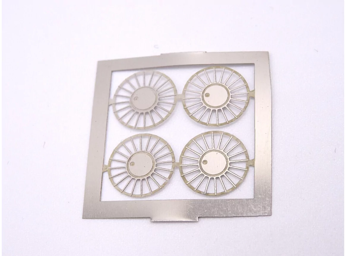 Marketplace -  SET 4 INSERTS JANTE BMW ALPINA PHOTODECOUPEALEZAN – 1:43