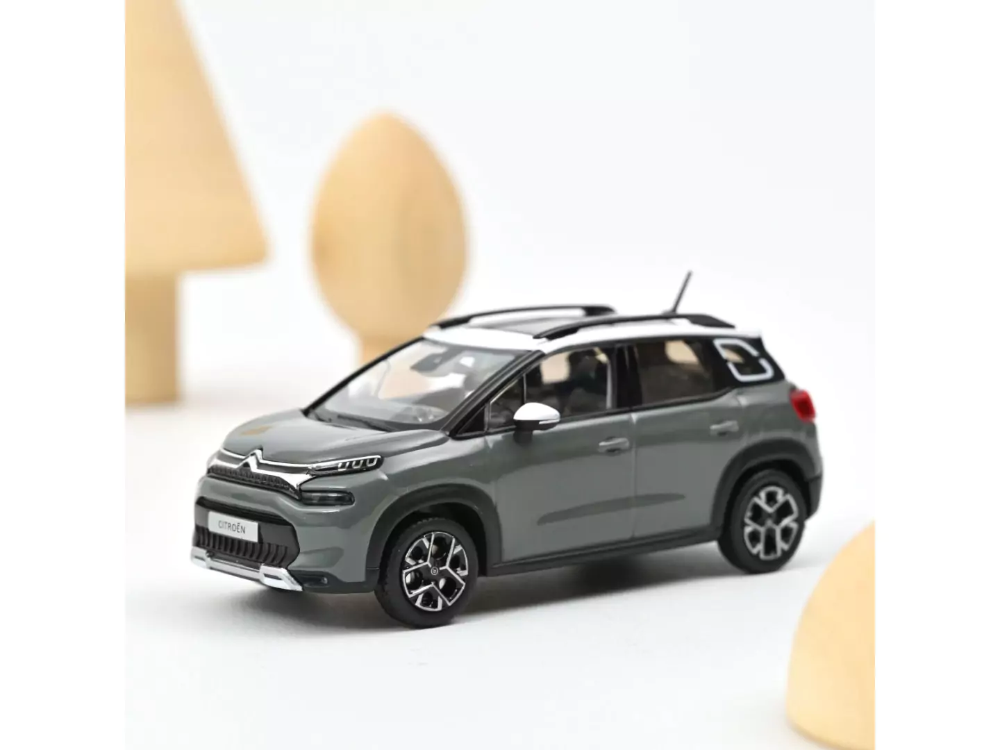 Marketplace - Citroën C3 Aircross 2021 Gris Kaki et Blanc - Norev - 1:43