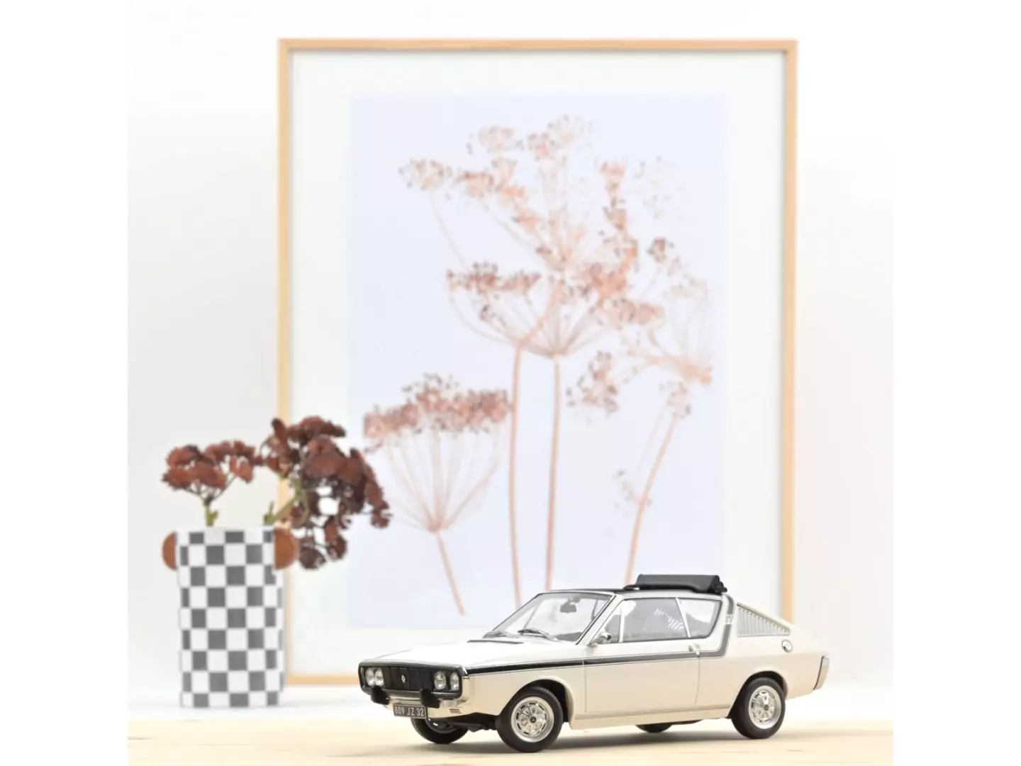 Marketplace - Renault 17 Gordini Découvrable 1975 Blanc - Norev - 1:18