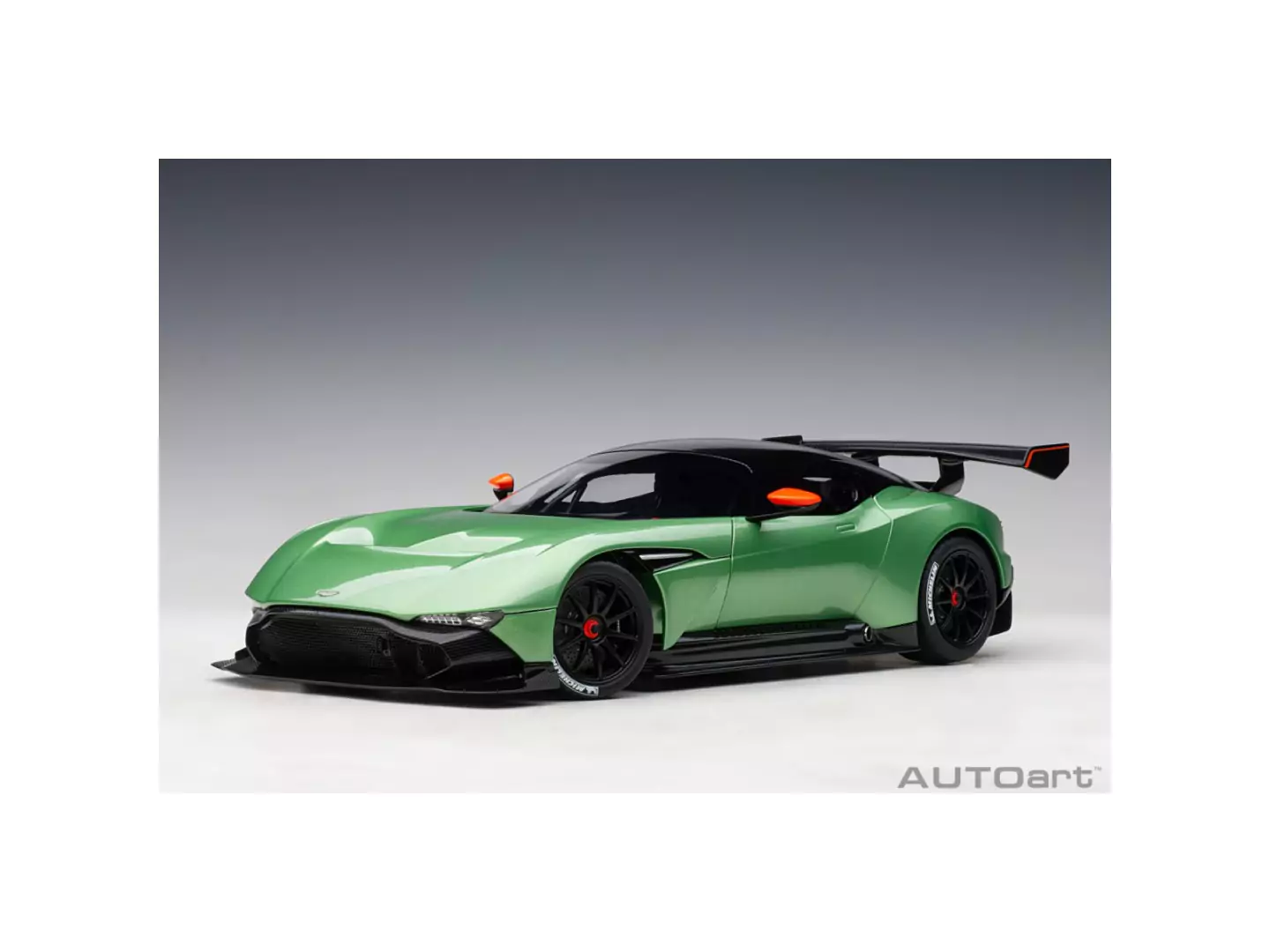 Marketplace - Aston Martin Vulcan 2015 Vert Pomme - Autoart - 1:18