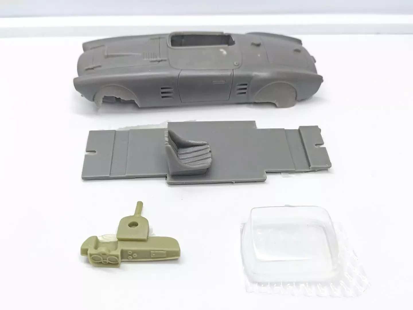 Carrosserie : Salmson SPYDER Le Mans 1955 - Résine - Ech 1:43